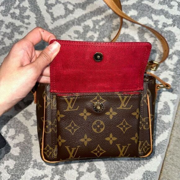 Louis Vuitton Monogram Viva Cite PM Shoulder Bag - Picture 4 of 16